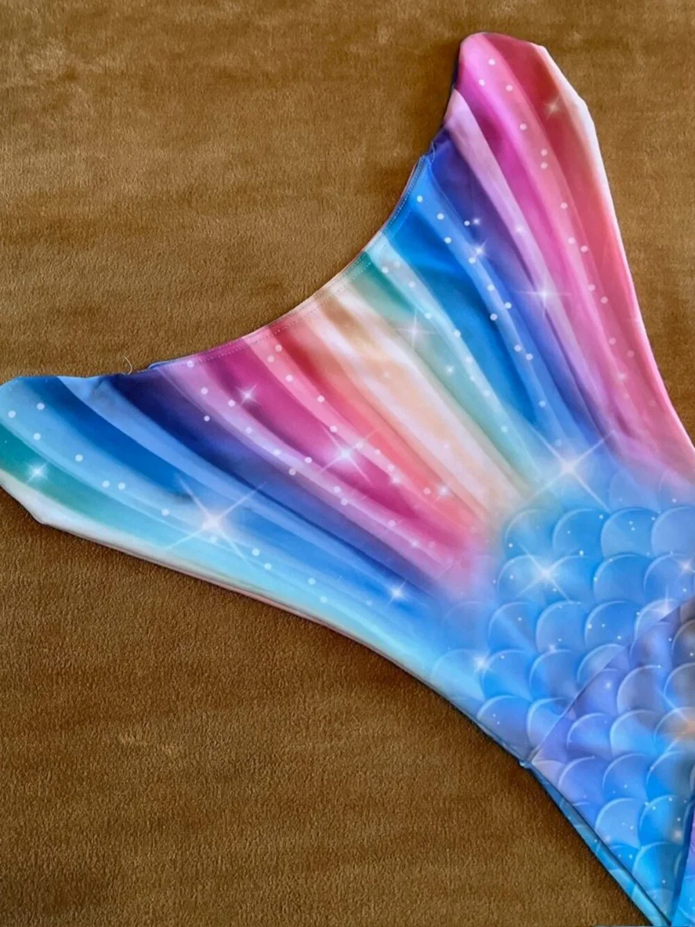 She Pretty Girls Mermaid Tail size 5-6 Colorful Lightweight Beach Pool Vacation